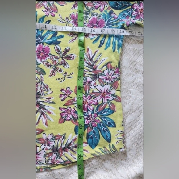 E4 Time and Tru floral tee - Picture 6 of 6